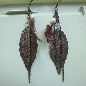 Elegant Feather and Pearl Dangle Earrings